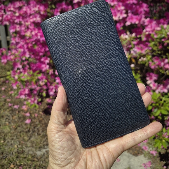 AUTHENTIC Louis Vuitton Taiga Long Tall Wallet MINT CONDITION - Picture 3 of 12